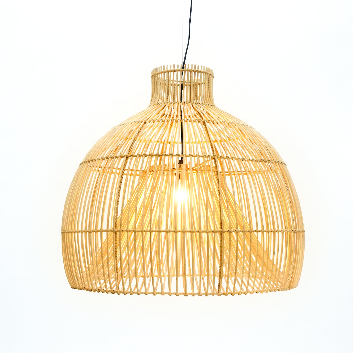 Motu-Byron Bay- Nalani -hanging-lamp-natural-rattan