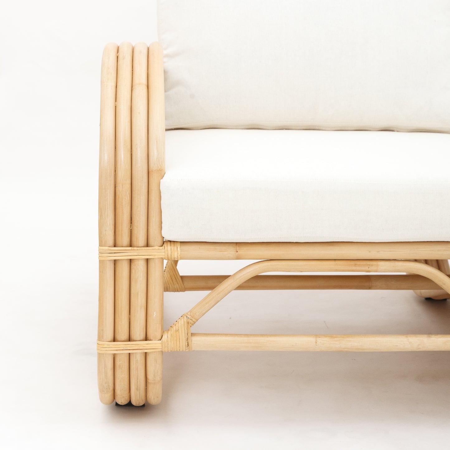 Motu_natural_rattan_sofa_Byron_bay