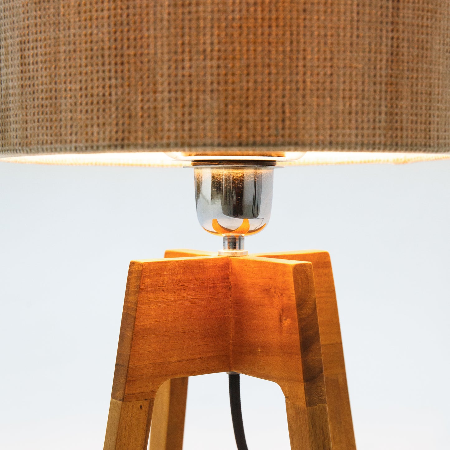 Motu_table_lamp_teak_natural_Byron_Bay