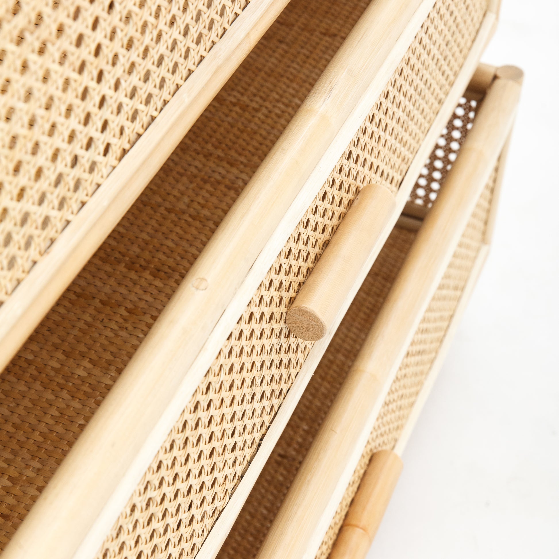 Motu_Rai_rattan_drawer_natural_Byron_bau