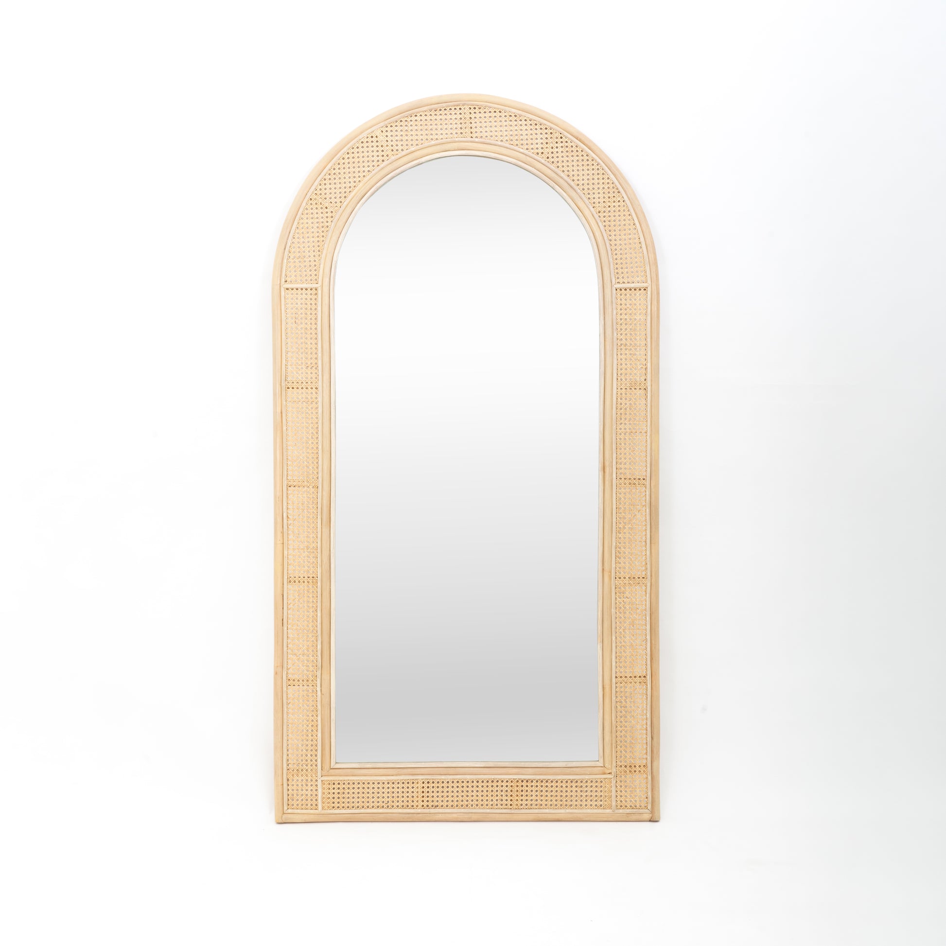 Motu Byron Bay Lola Standing mirror rattan 